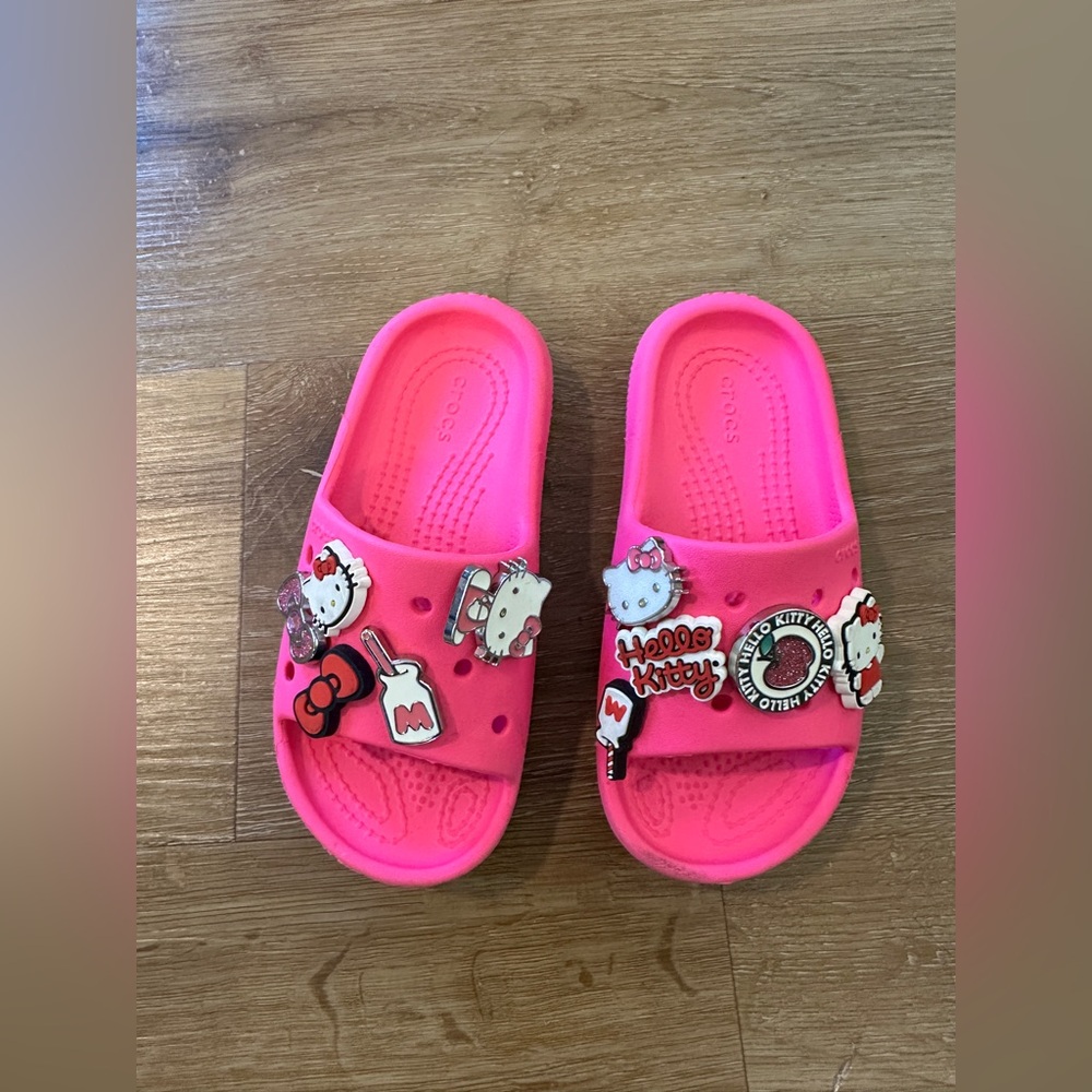 CROCS Kids Hot Pink Hello Kitty Slide Sandals C11